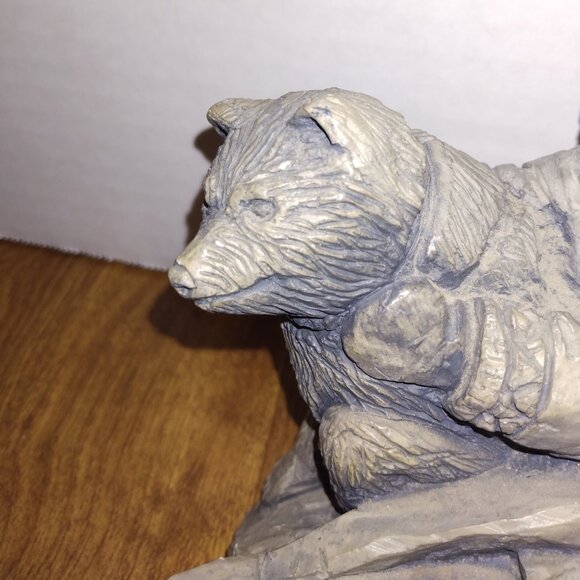 Glacial Ice Age Sculpture Alaska Gray Resin Eskimo Inuit Child Dog Sled Carved - Picture 3 of 6